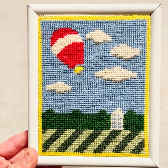 Vintage framed Balloon Cross Stitch - Picture 1 of 1